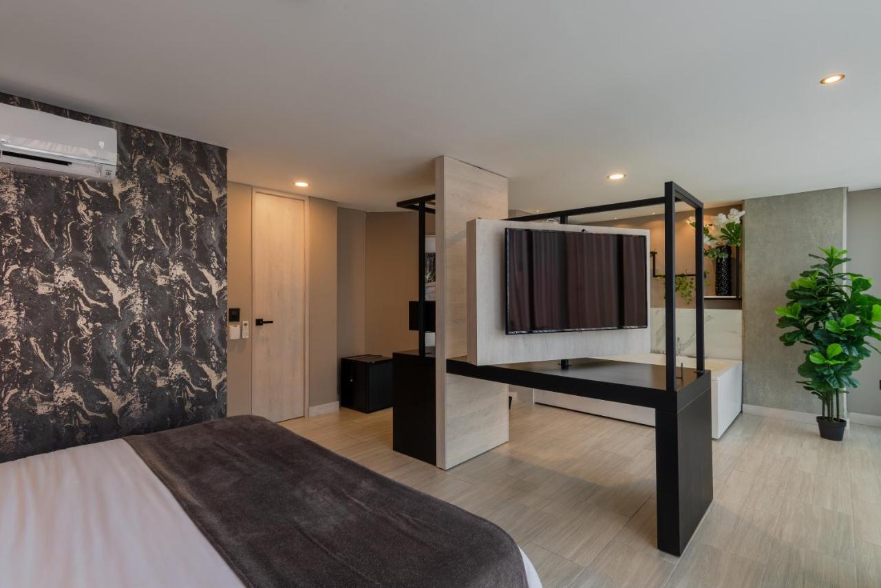 Vpv Suites Medellin Luaran gambar